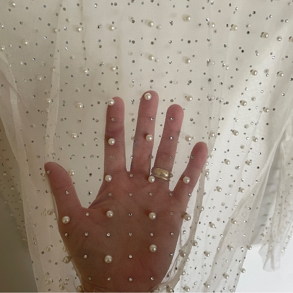 Long sleeved sheer dress with pearls - Picture 6 of 6